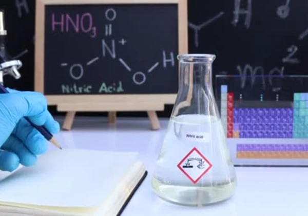 Axit Nitric được sử dụng như thế nào và vì sao lại quan trọng đến vậy?