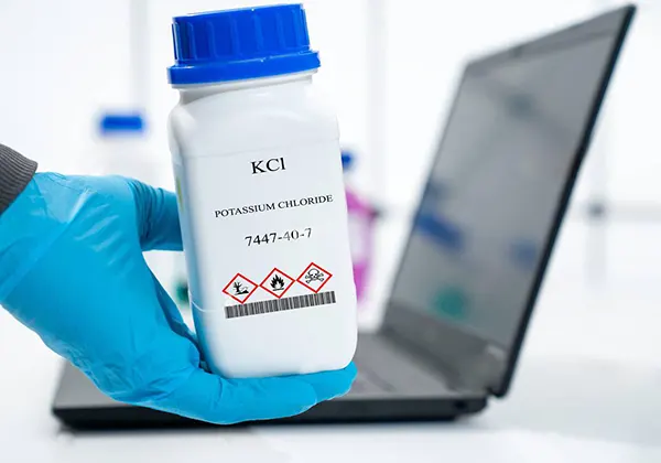 Kali clorid là gì? Tính chất, vai trò và ứng dụng thực tiễn của KCl