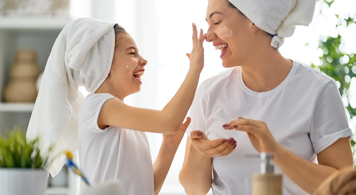 KOH là thành phần quan trọng trong nhiều sản phẩm xà phòng và nước rửa mặt dùng hàng ngày.