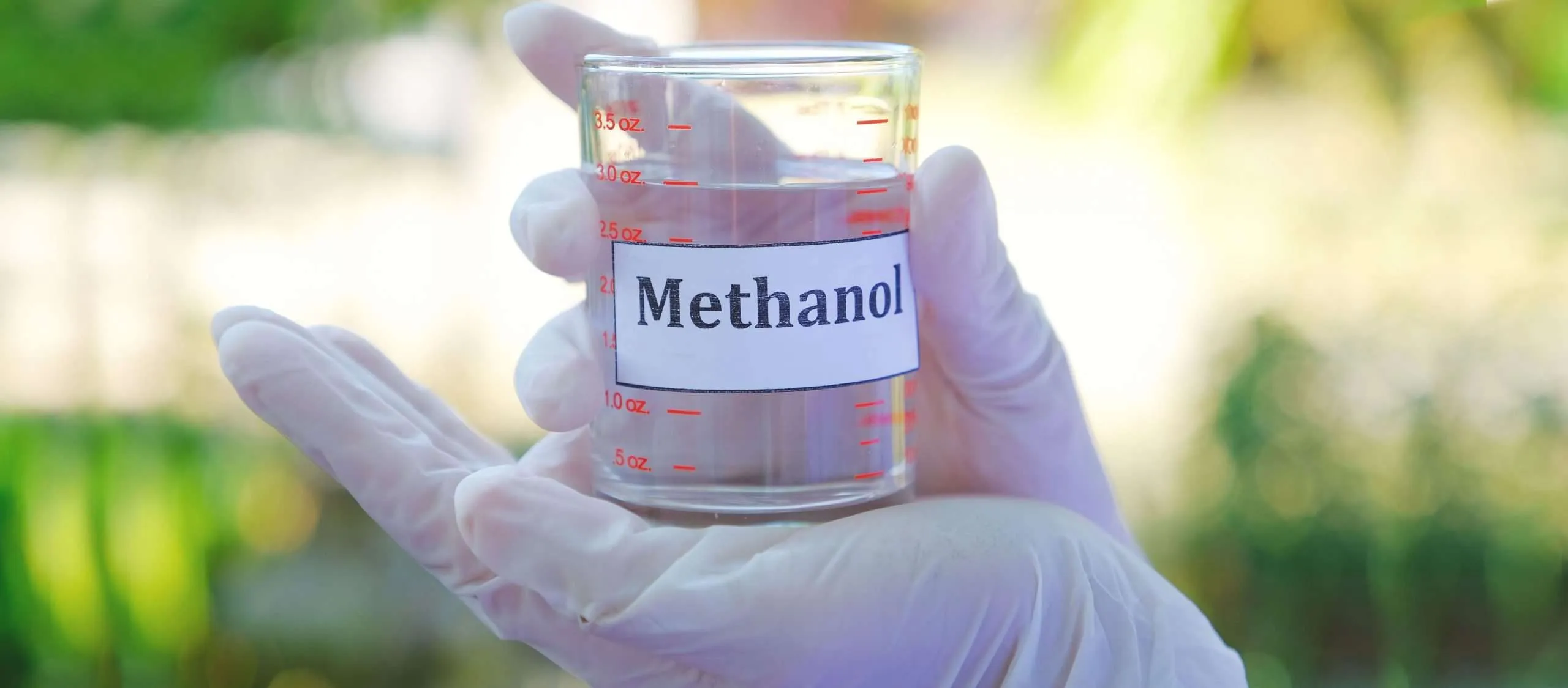Methanol là gì? Tìm hiểu về loại rượu quan trọng trong công nghiệp nhưng độc hại khi uống