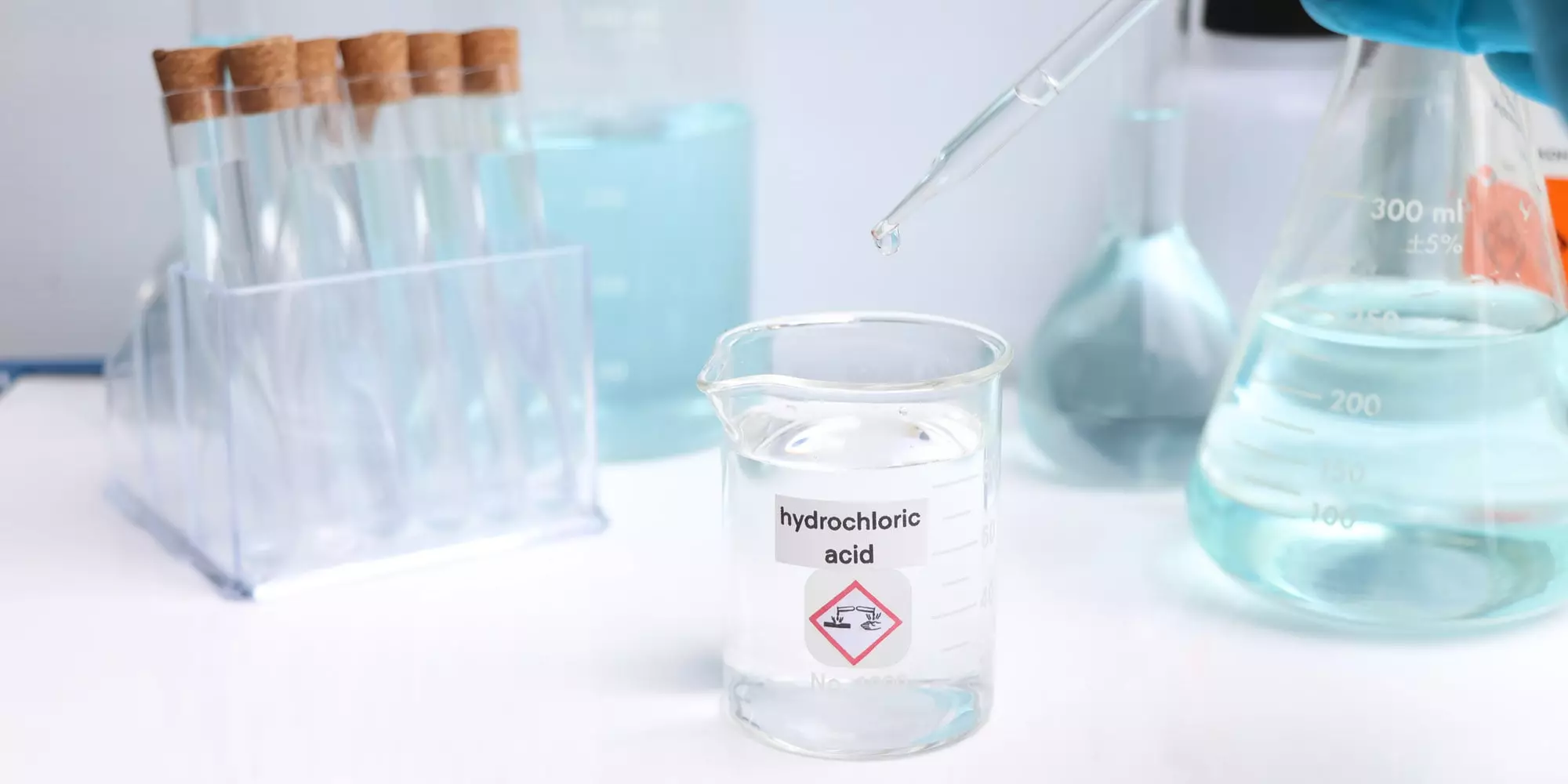 Những ứng dụng quan trọng của Axit Clohidric (HCl)