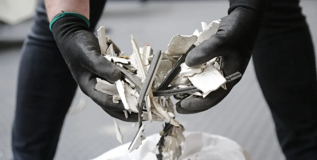 Không chỉ giữ vai trò quan trọng trong nhiều công nghiệp, quá trình tách kim loại còn mang ý nghĩa tích cực giúp bảo vệ môi trường.